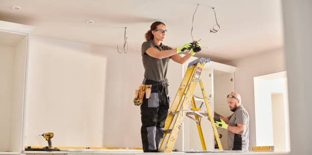 Best Local Electrician Companies  in Smyrna, GA